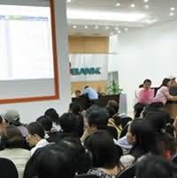 Các CTCK mong mỏi việc xóa bỏ độc quyền trong đào tạo cấp chứng chỉ hành nghề chứng khoán. Ảnh: Đức Thanh
